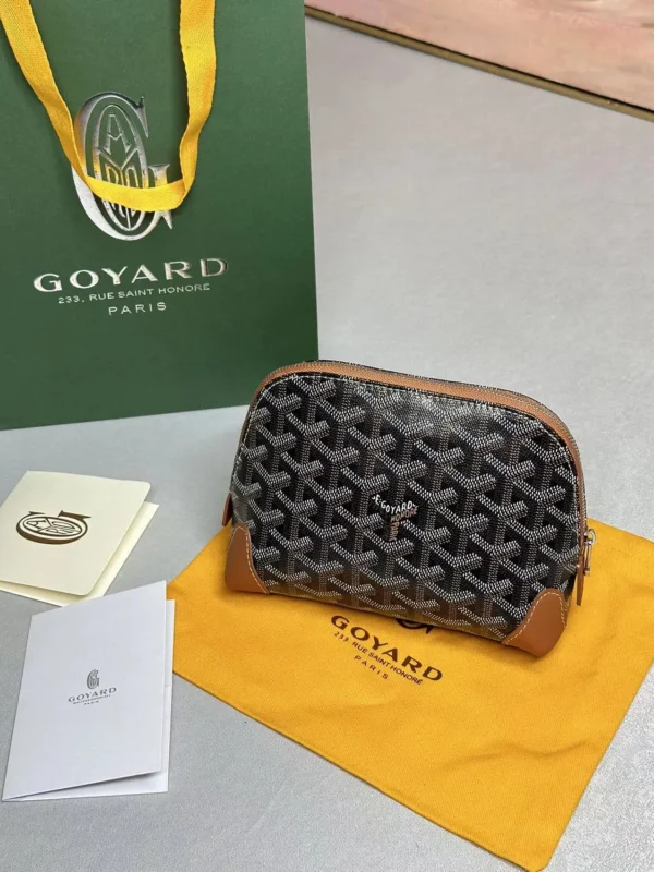 Goyard 8