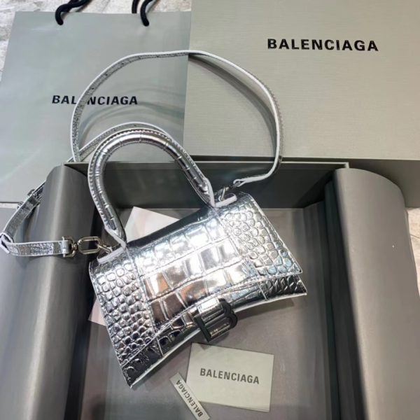 Balenciaga 1