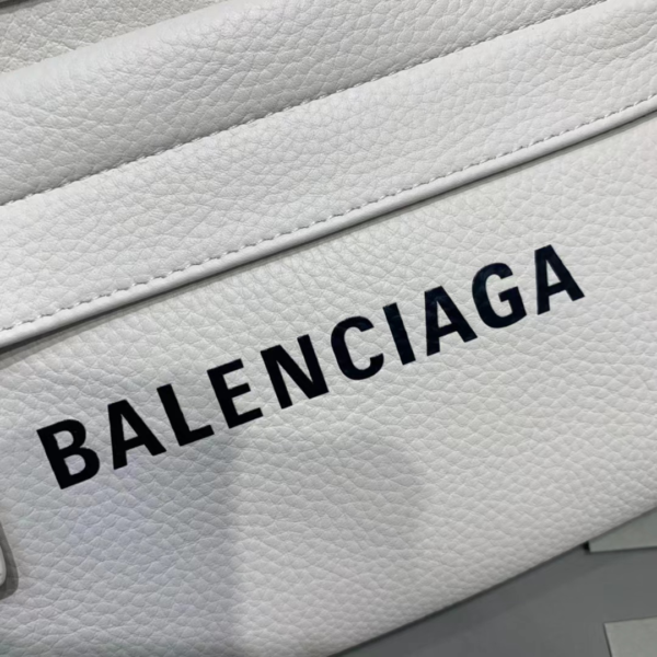 ⁦Balenciaga 7⁩ - الصورة ⁦3⁩