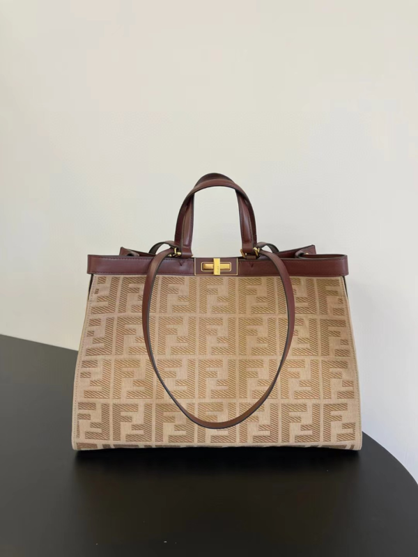 Fendi 10 - Fendi