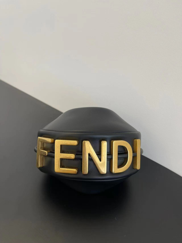 Fendi 23 - Fendi