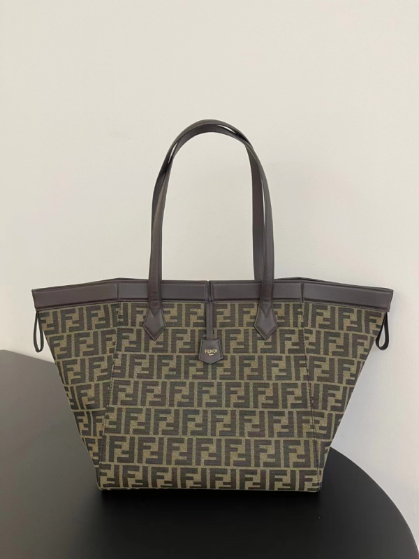 Fendi 3 - Fendi