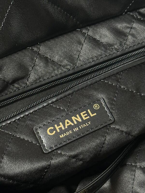 ⁦CHANEL استعدي لأناقة لا تُضاهى⚫️⁩ - الصورة ⁦9⁩