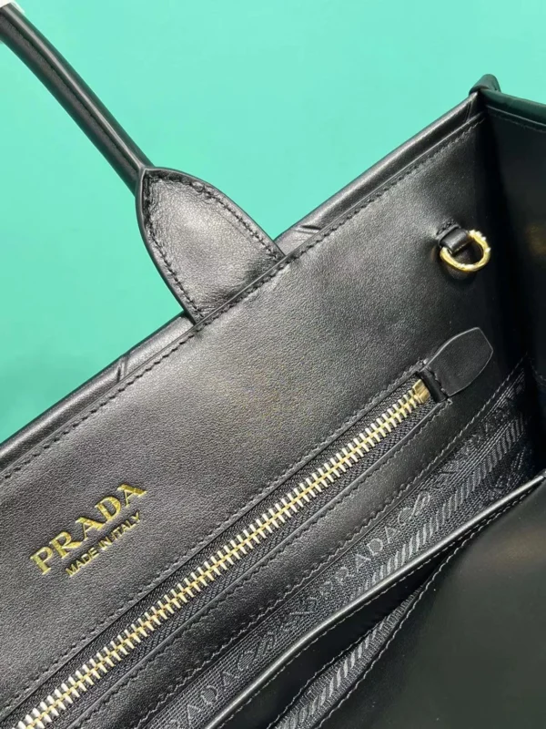 ⁦Prada2⁩ - الصورة ⁦10⁩