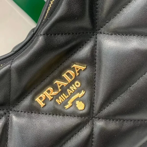 ⁦Prada21⁩ - الصورة ⁦4⁩