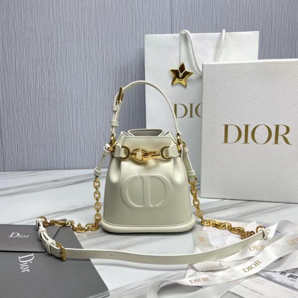 C'EST DIOR  مجموعة الاصغر