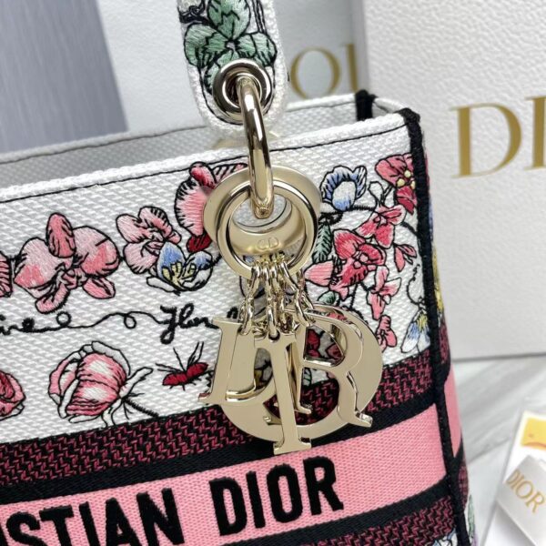 ⁦Dior Lady⁩ - الصورة ⁦3⁩