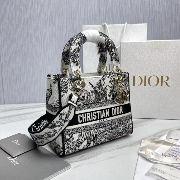 ⁦Lady Dior⁩ - الصورة ⁦6⁩