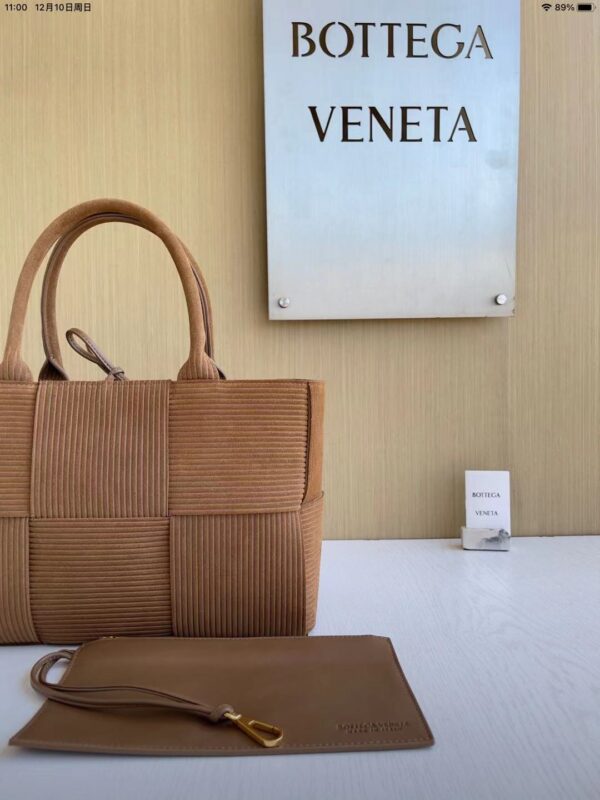 ⁦Bottega Veneta⁩ - الصورة ⁦7⁩