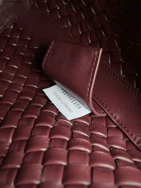 ⁦Bottega Veneta⁩ - الصورة ⁦4⁩