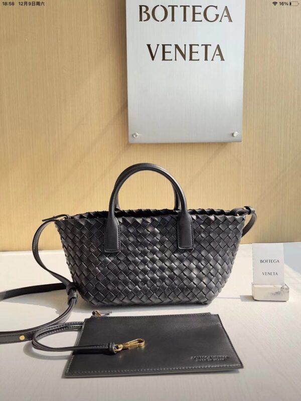 ⁦Bottega Veneta⁩ - الصورة ⁦2⁩