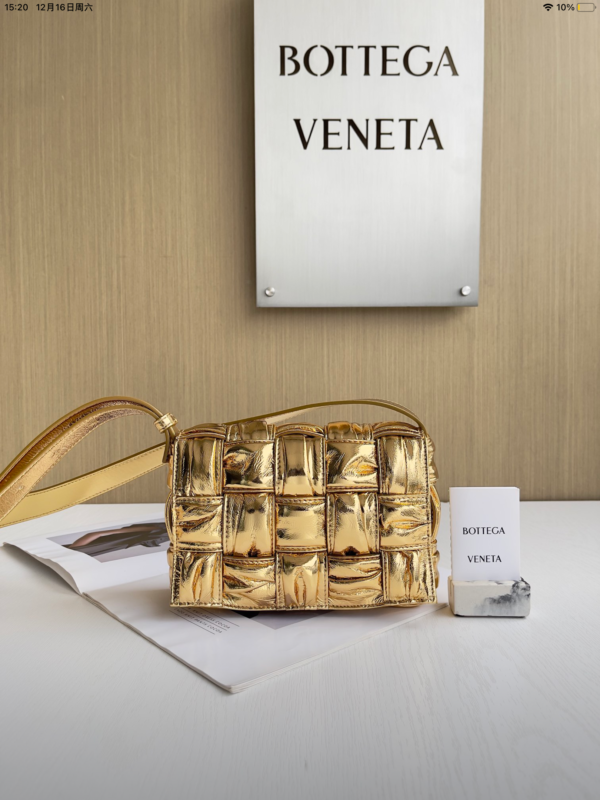 ⁦Bottega Veneta⁩ - الصورة ⁦2⁩