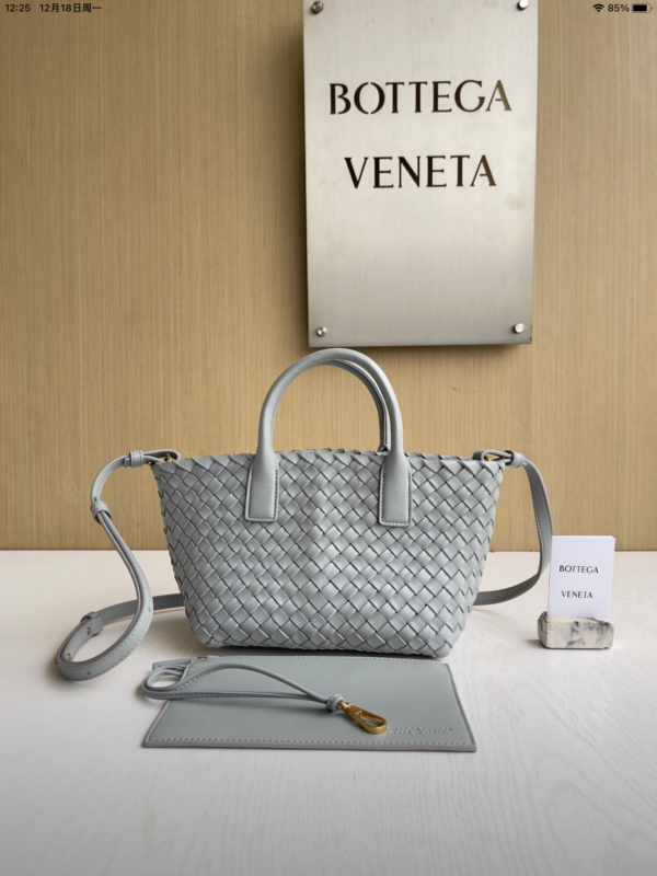 Bottega Veneta