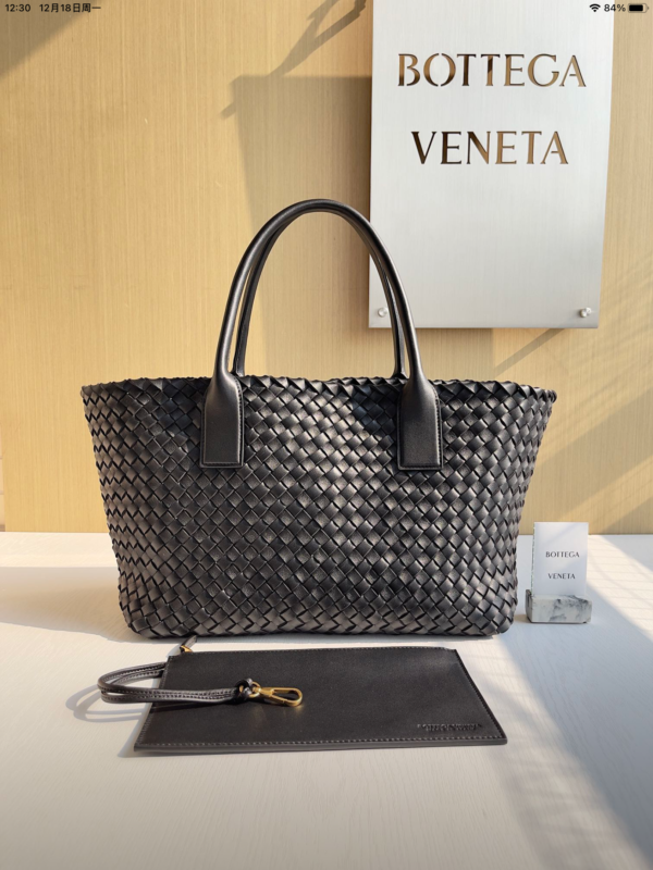 Bottega Veneta