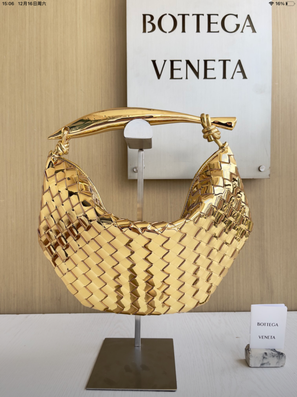 Bottega Veneta