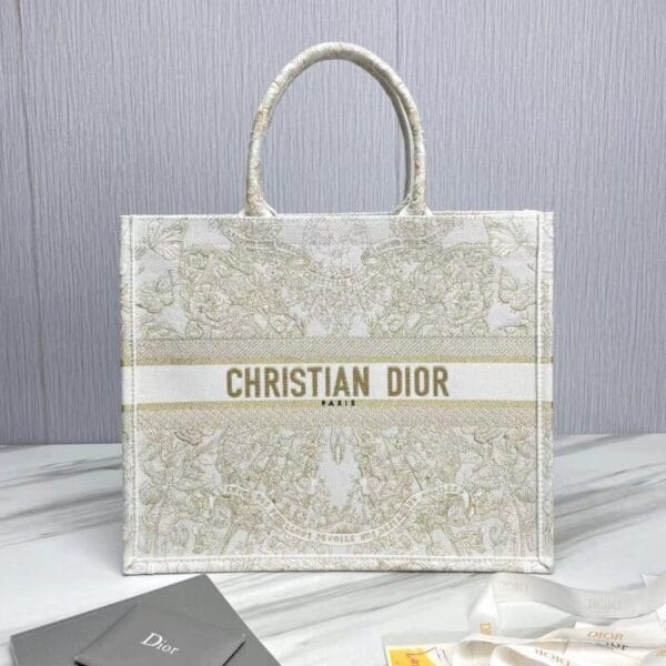 【Dior Book Tote】