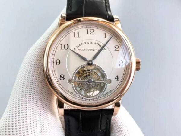 ⁦Lange 1815 Tourbillon⁩ - الصورة ⁦2⁩