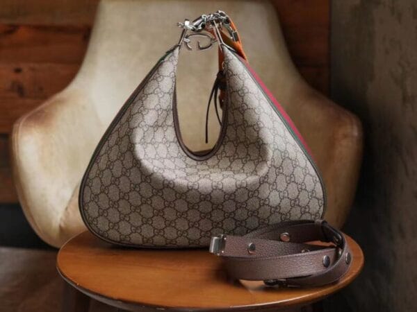 ⁦مجموعة مميزة من Gucci 𝐀𝐭𝐭𝐚𝐜𝐡𝐞⁩ - الصورة ⁦2⁩