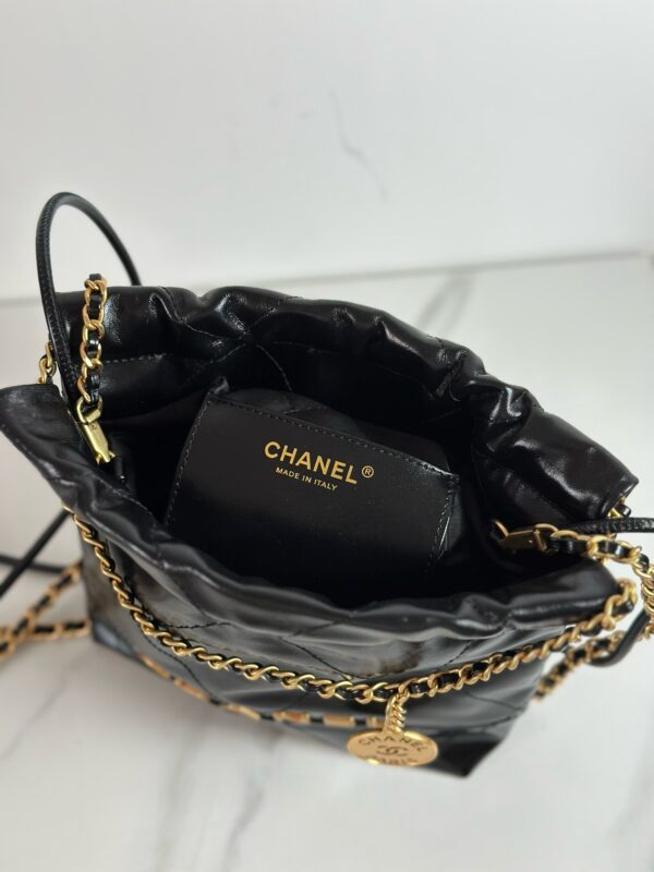 ⁦Chanel bag 🔳⁩ - الصورة ⁦2⁩