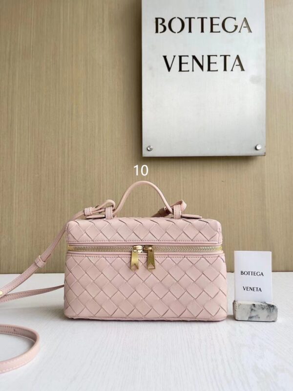 Bottega Veneta { 11 } colors - Image 4