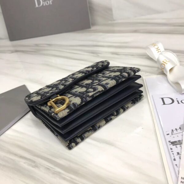 Dior - Image 8