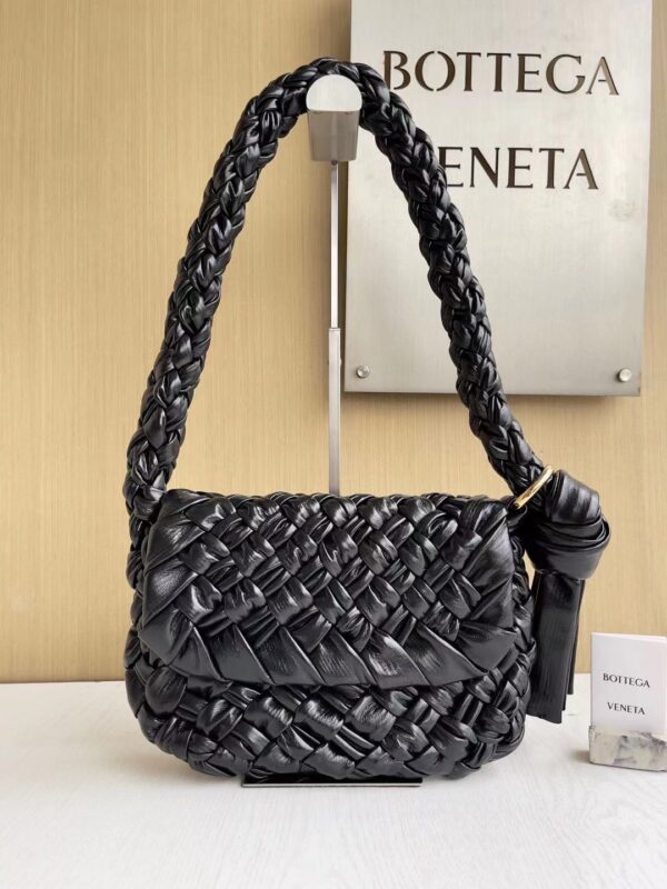 ⁦BOTTEGA VENETA 2 colors⁩ - الصورة ⁦2⁩