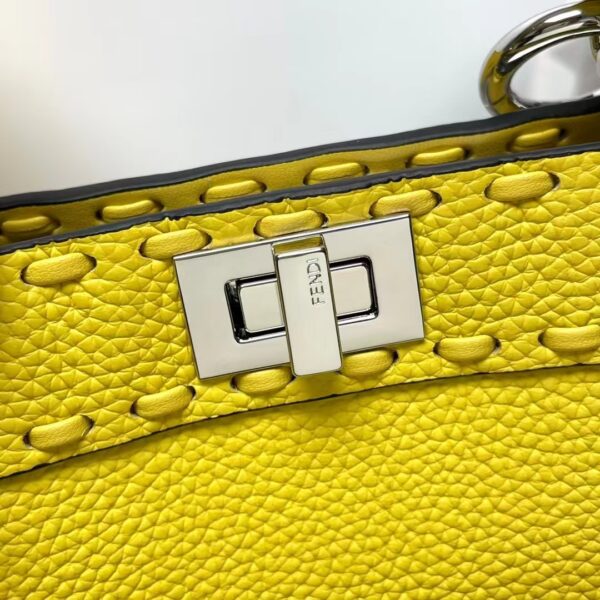 ⁦Fendi Peekaboo⁩ - الصورة ⁦2⁩