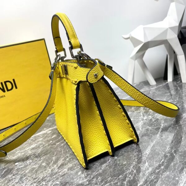 ⁦Fendi Peekaboo⁩ - الصورة ⁦6⁩