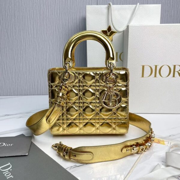 Dior - Image 2