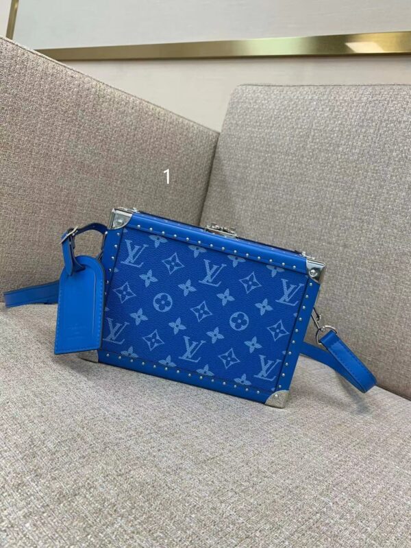 LV CLUTCH BOX 2 colors