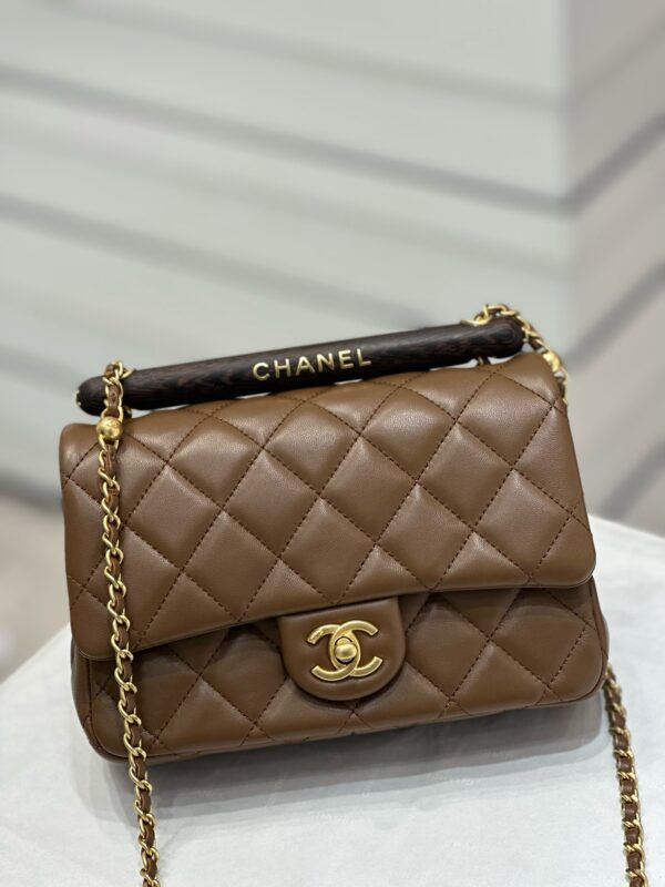 Chanel 3 colors