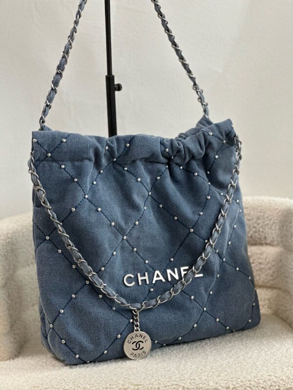 Chanel - Image 3