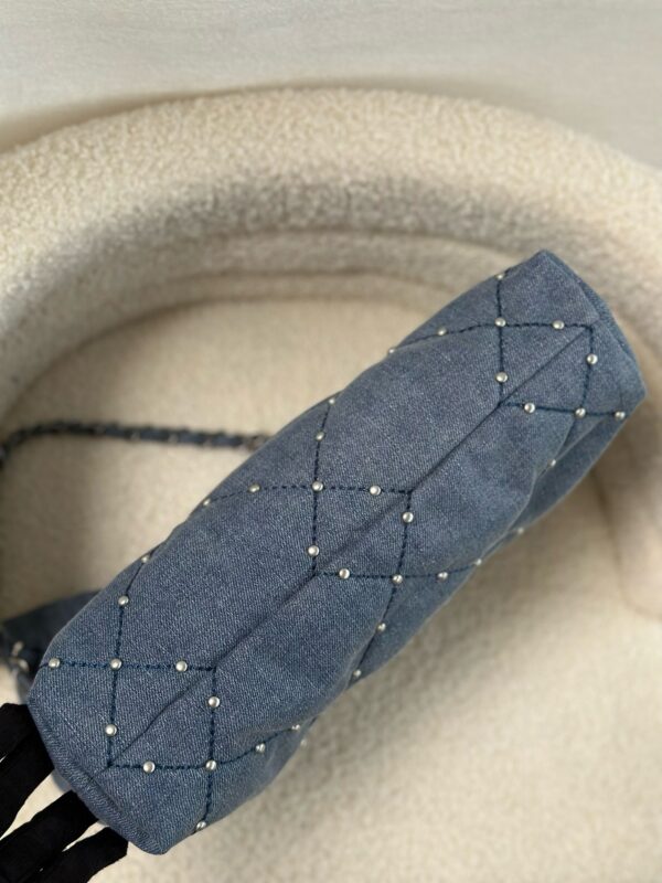 Chanel - Image 6