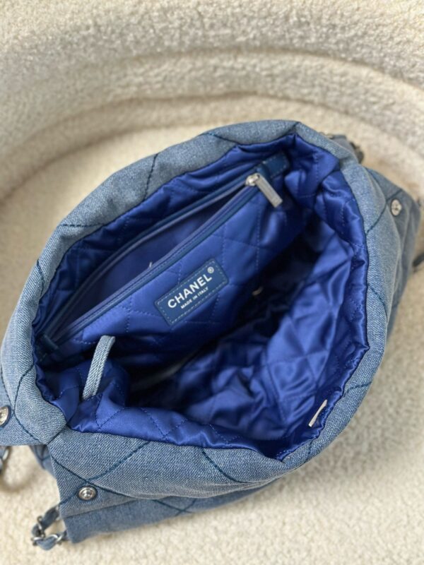 Chanel - Image 9