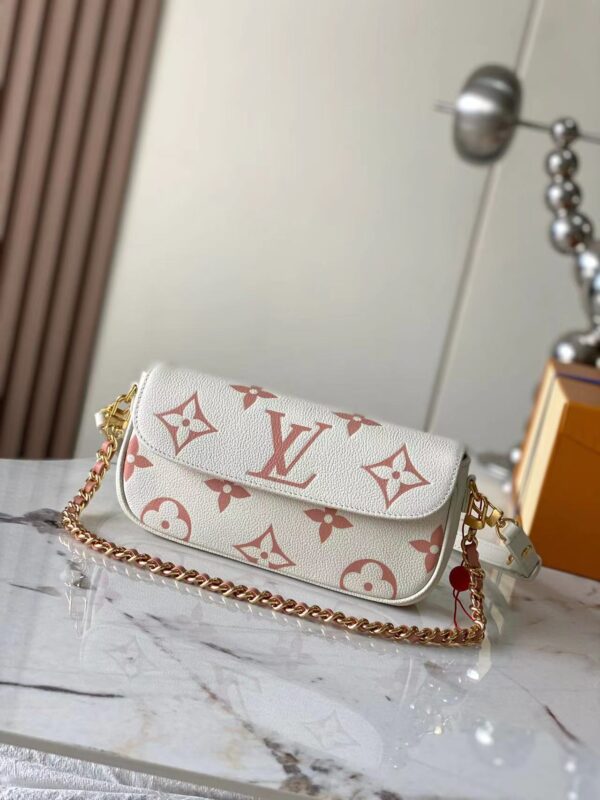 ⁦LV Monogram Empreinte⁩ - الصورة ⁦9⁩