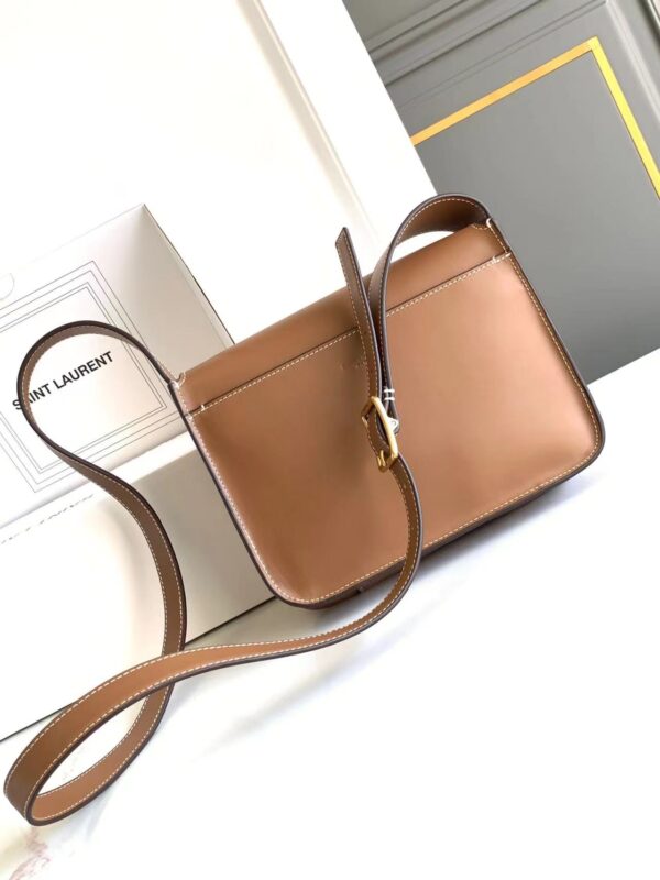 ⁦Nikki leather crossbody bag⁩ - الصورة ⁦3⁩