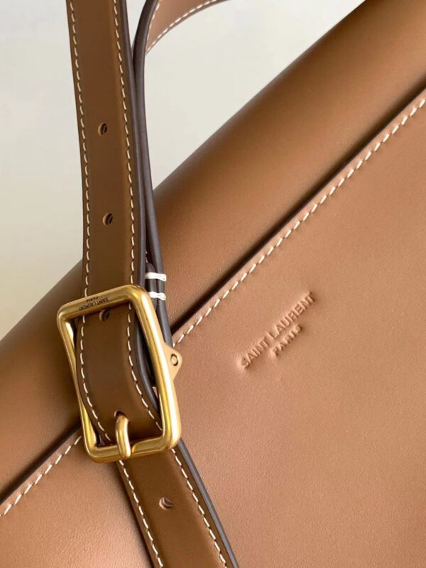 ⁦Nikki leather crossbody bag⁩ - الصورة ⁦6⁩