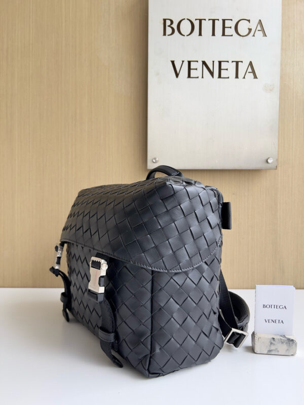 ⁦Bottega Veneta⁩ - الصورة ⁦2⁩