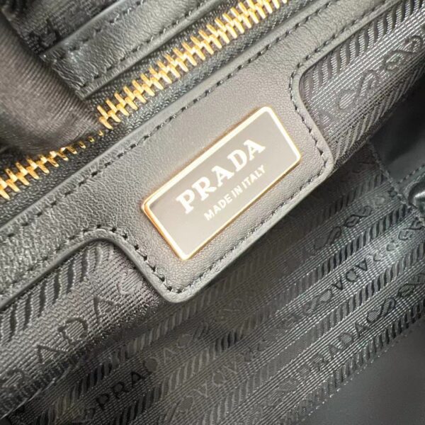 prada 3 colors - Image 9