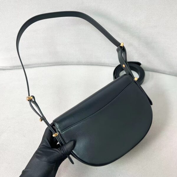 ⁦Calf leather shoulder bag 4 colors⁩ - الصورة ⁦5⁩