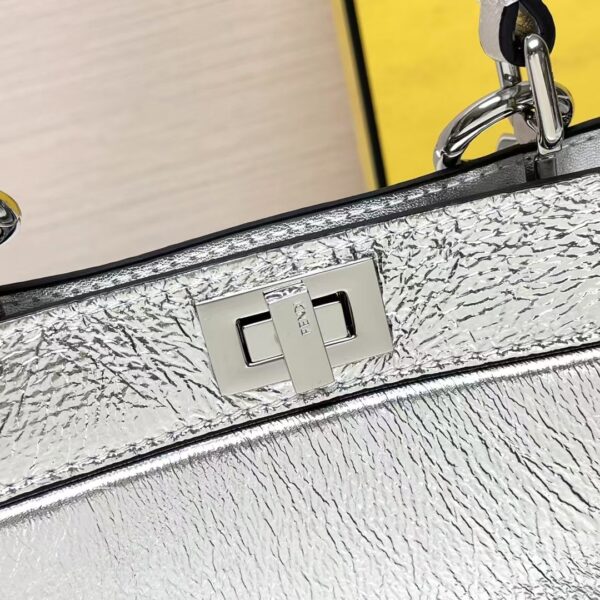 ⁦FENDI Peekaboo⁩ - الصورة ⁦9⁩