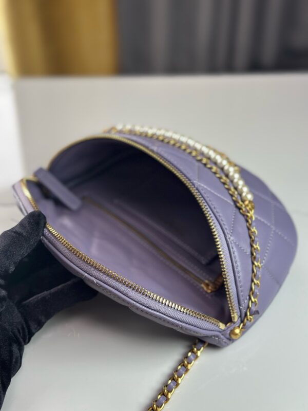 ⁦Pearl Chain Waist Bag⁩ - الصورة ⁦4⁩