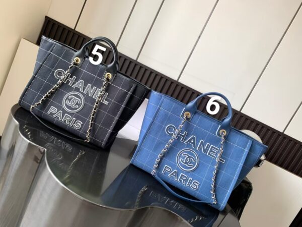 ⁦🏖️ CHANEL denim beach bag 12 colors⁩ - الصورة ⁦11⁩