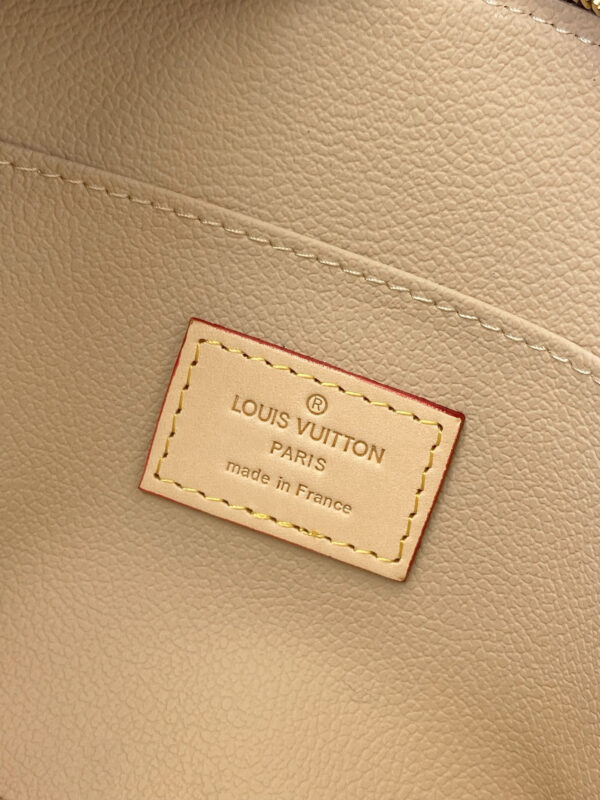 LV Monogram - Image 4