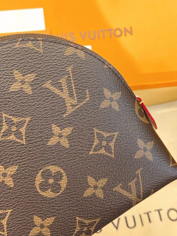 LV Monogram - Image 7