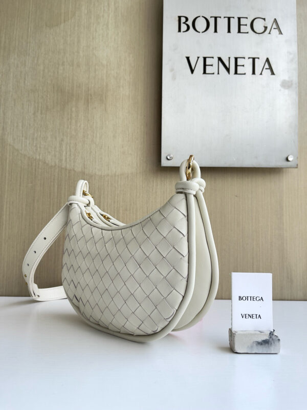 ⁦BOTTEGA VENETA GEMELLI MESSENGER⁩ - الصورة ⁦3⁩