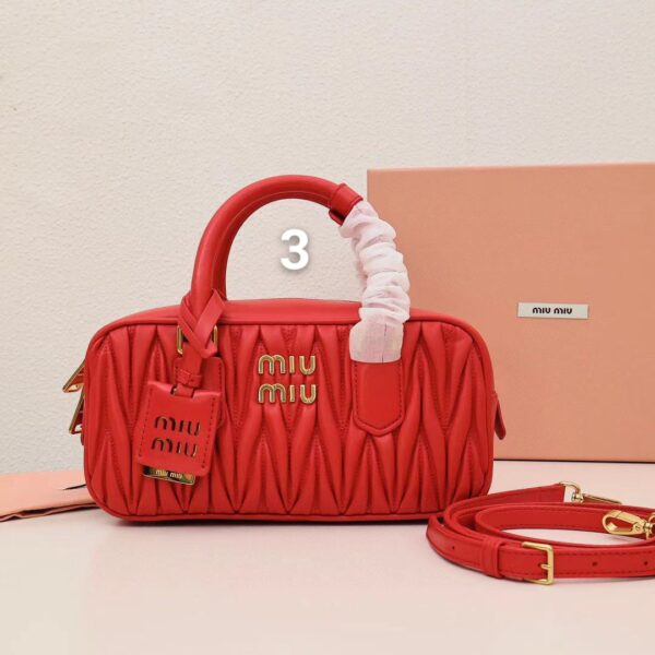 ⁦👜 Miumiu cute Pauline 5 colors⁩ - الصورة ⁦4⁩