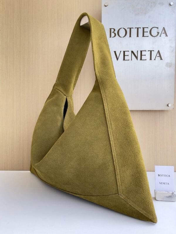 Bottega Veneta Suede Hope Bag - Image 2