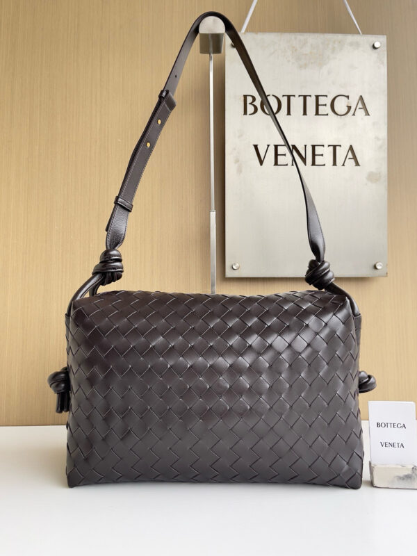 Bottega new loop medium Woven