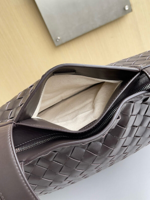 ⁦BOTTEGA VENETA TOTE⁩ - الصورة ⁦4⁩